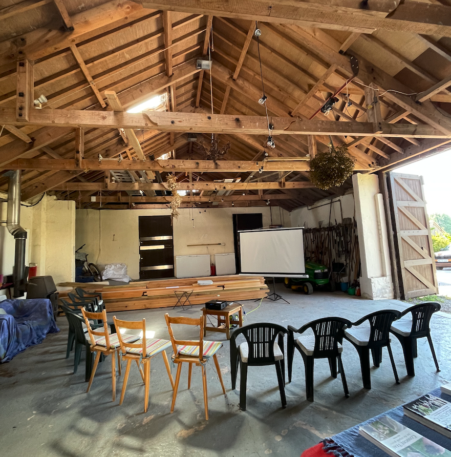 Limeburn Hill vineyard barn, Photo by JFPenn